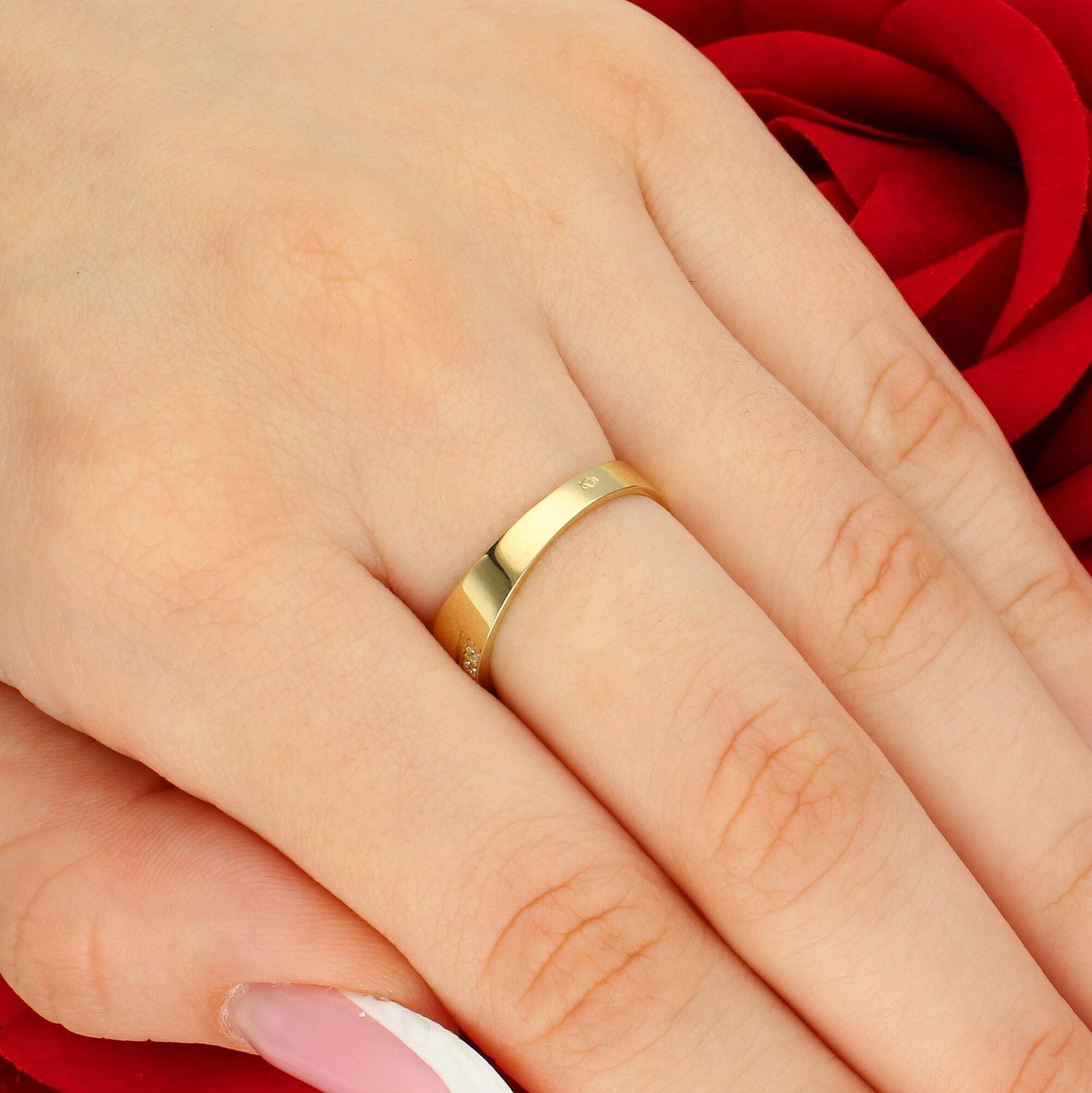 Złoty Pierścionek Damski 375 – Wysadzany Cyrkoniami, Rozmiar 13.jpg